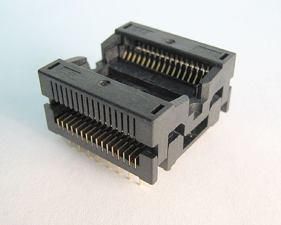 Boyd 652D0322211 open top, 32 pin TSOP Type 2 test socket.