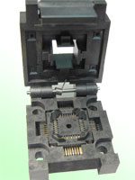 Enplas FPQ-32-0.08-01 Closed top, 32 pin QFP test socket.