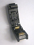 Yamaichi IC51-0322-1031-1 Closed top, 32 pin TSOP Type 1 socket.